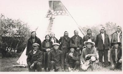Photograph of a group of people in Hobbema