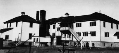 Photograph of the Old Sun School, southeast view