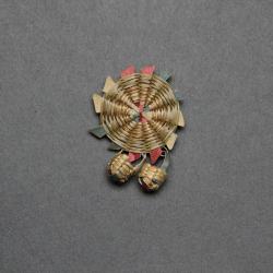 Woven brooch